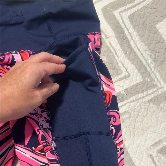 Lilly Pulitzer Luxletic Cropped Athletic Leggings Pants L Large - Picture 4 of 10